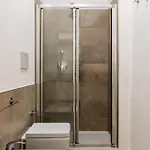 Zuara Flexyrent * Milánó