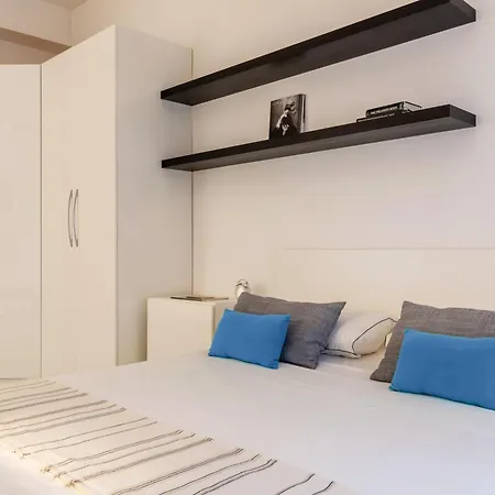 Zuara Flexyrent 아파트