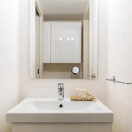 Zuara Flexyrent * 밀라노